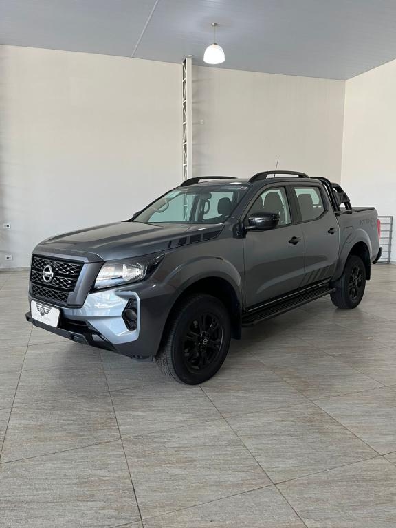 NISSAN Frontier - Foto
