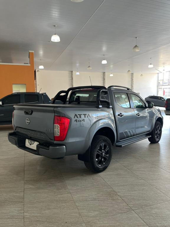 NISSAN Frontier - Foto