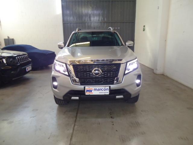 NISSAN Frontier - Foto