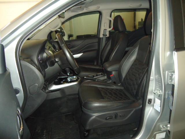NISSAN Frontier - Foto
