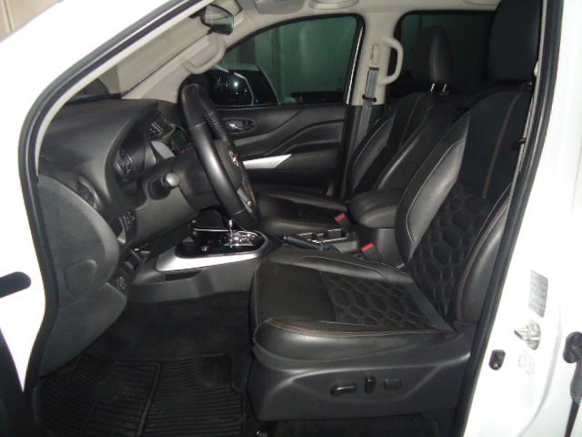 NISSAN Frontier - Foto