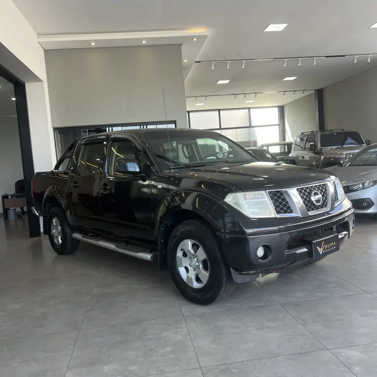 NISSAN Frontier - Miniatura