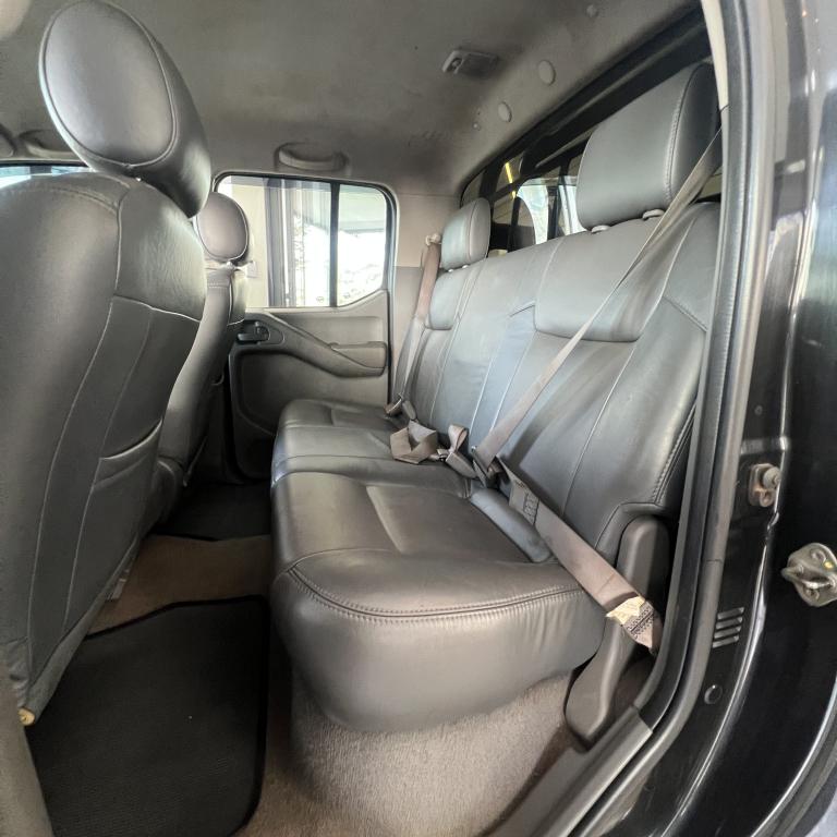 NISSAN Frontier - Miniatura