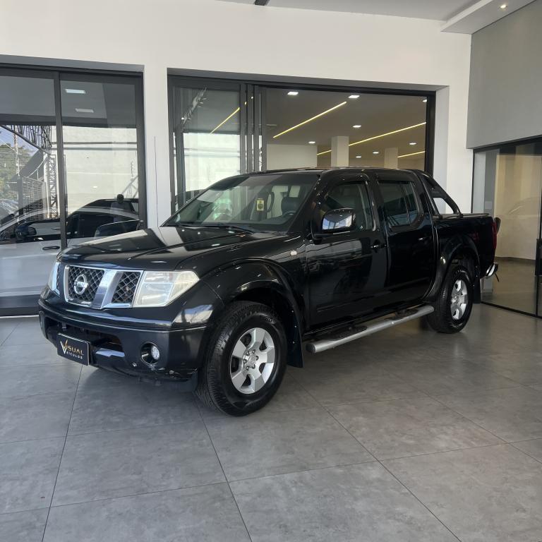 NISSAN Frontier - Foto