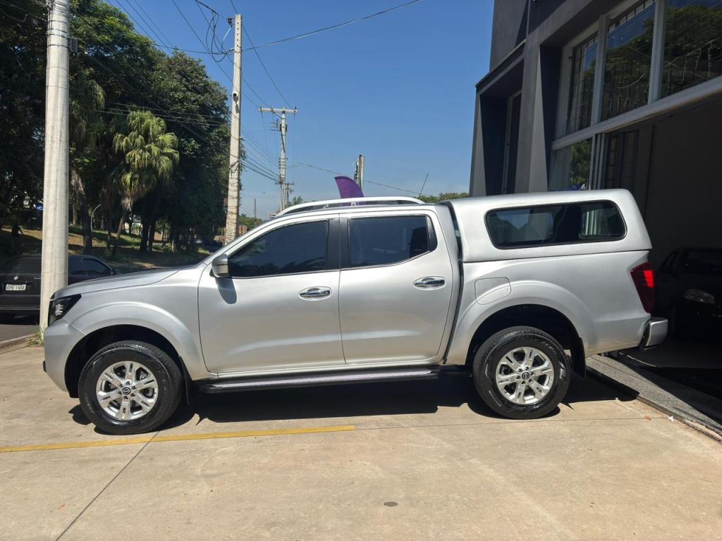 NISSAN Frontier - Foto