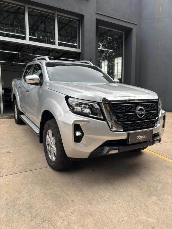 NISSAN Frontier - Foto