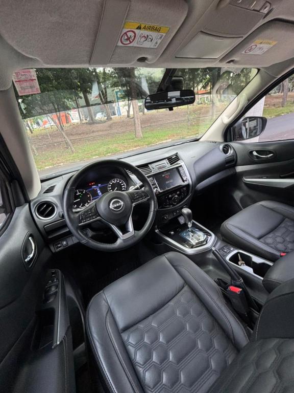 NISSAN Frontier - Foto