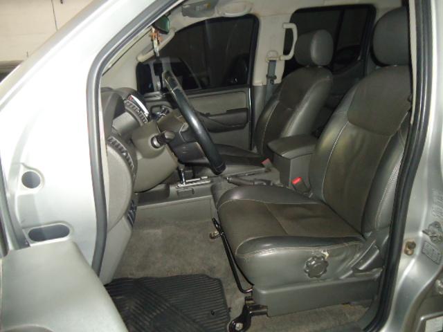 NISSAN Frontier - Foto