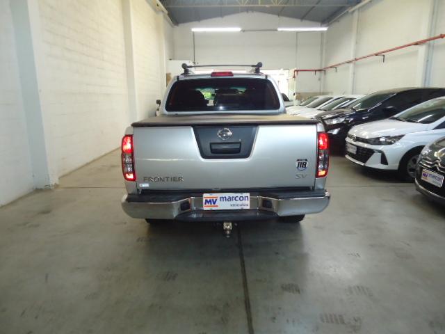 NISSAN Frontier - Foto