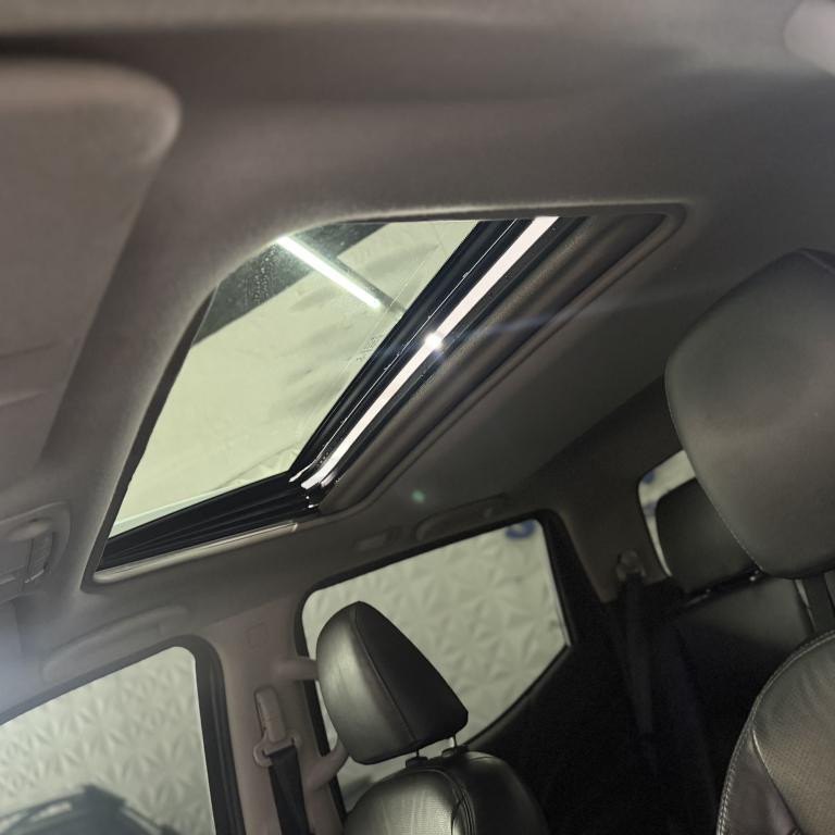 NISSAN Frontier - Foto
