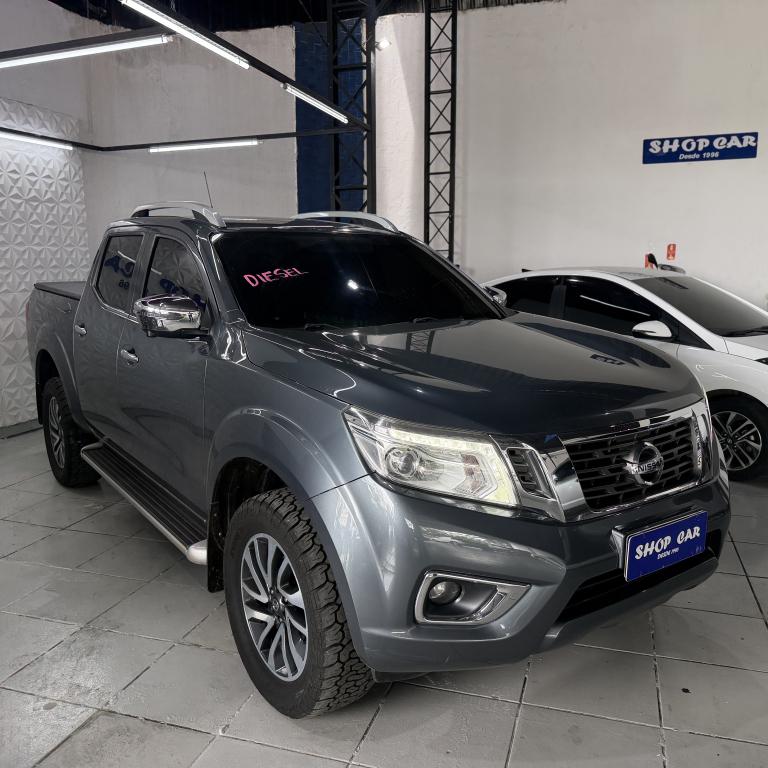 NISSAN Frontier - Foto