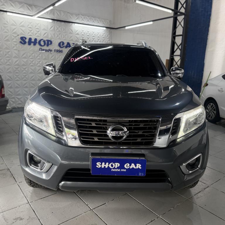 NISSAN Frontier - Foto