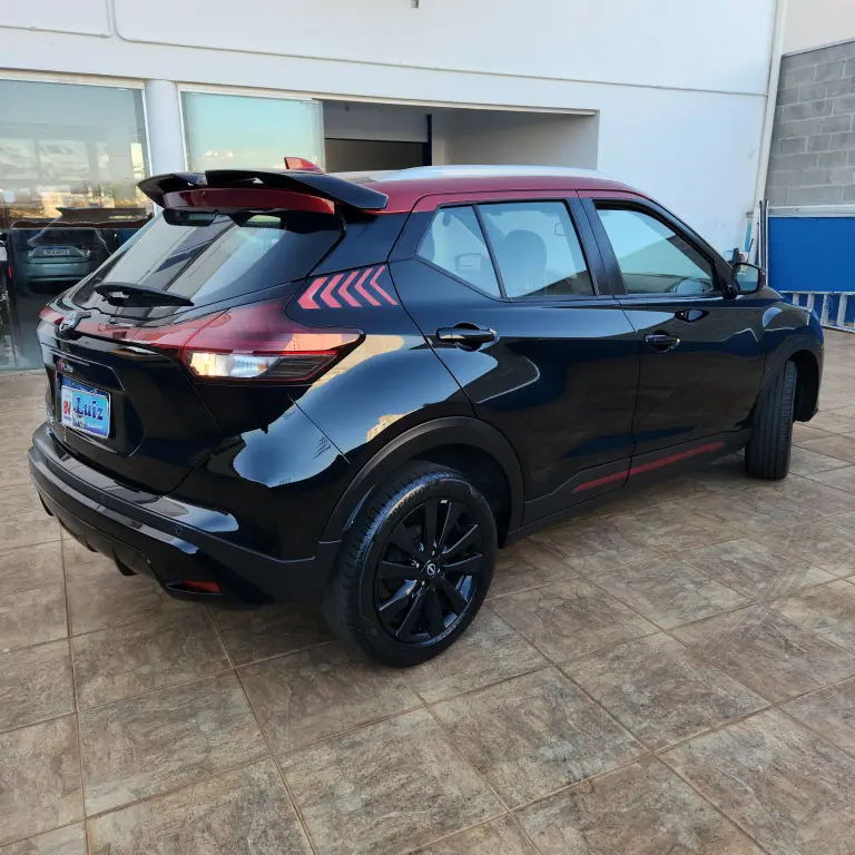 NISSAN Kicks - Foto