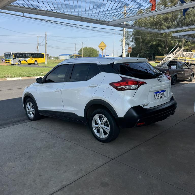 NISSAN Kicks - Foto