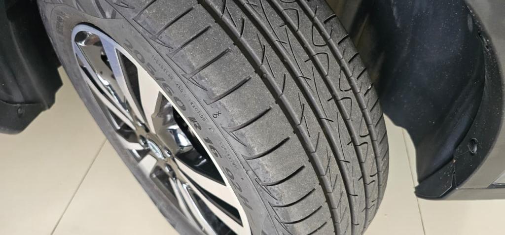 NISSAN Kicks - Foto