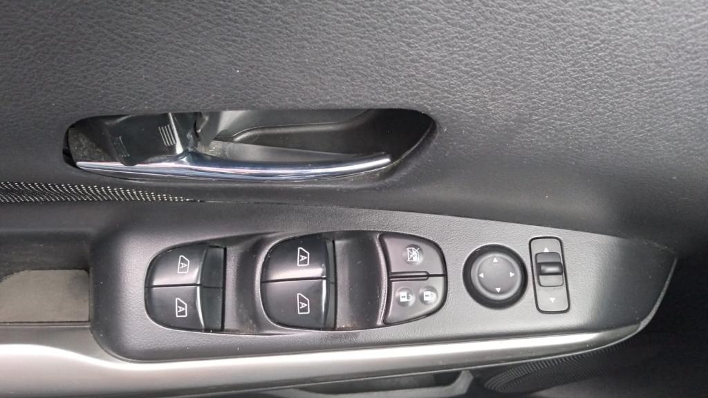 NISSAN Kicks - Foto