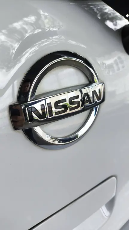 NISSAN March - Foto