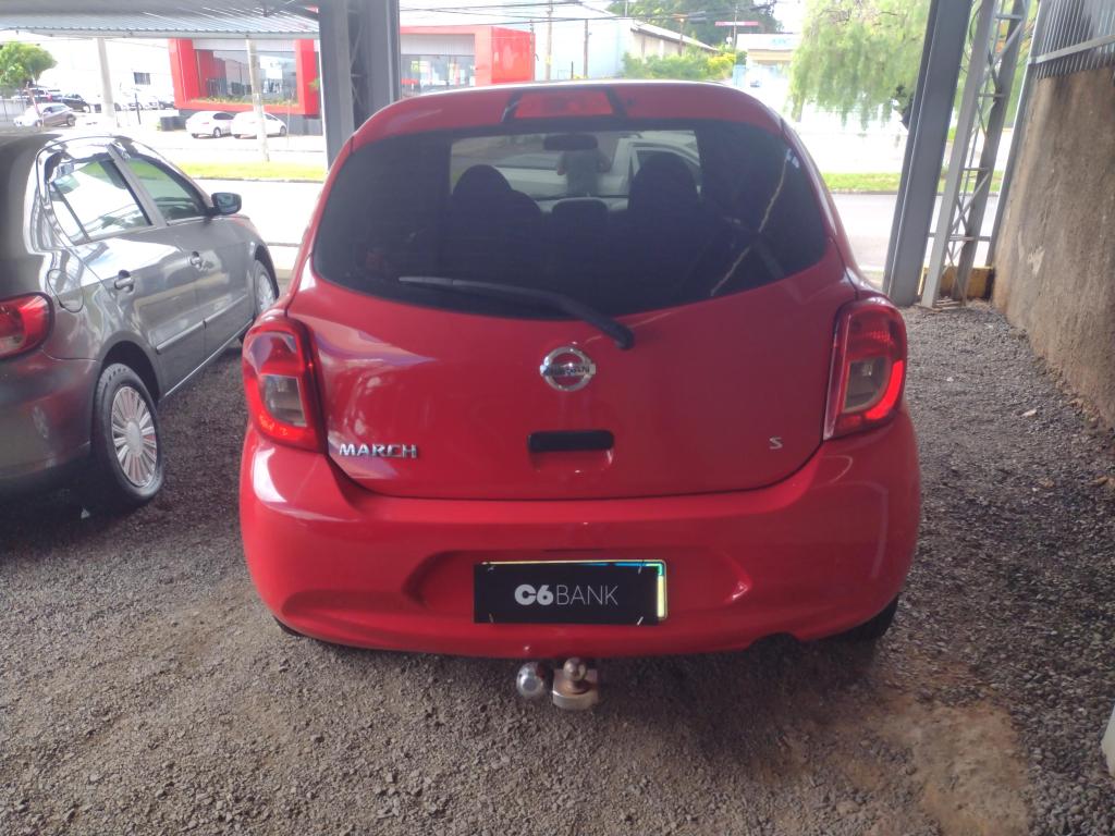 NISSAN March - Foto