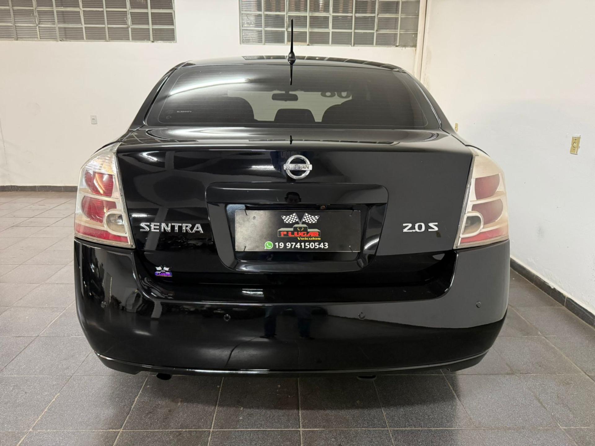 NISSAN Sentra - Foto