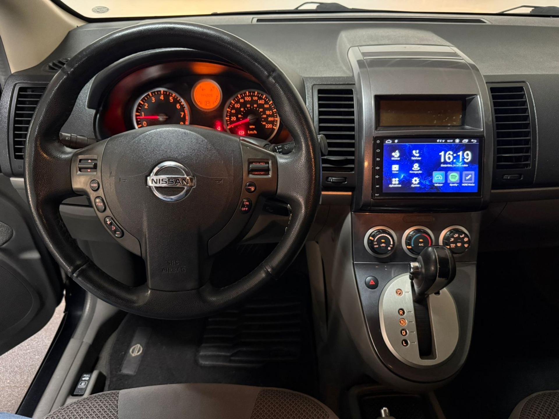 NISSAN Sentra - Foto