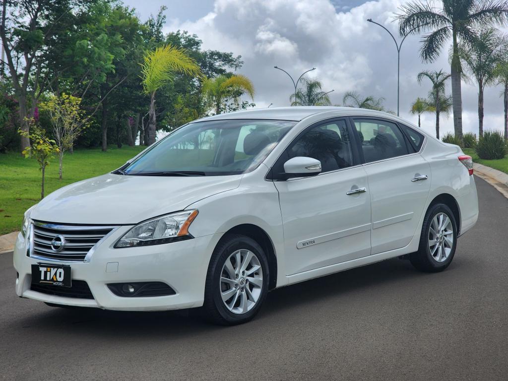 NISSAN Sentra - Foto
