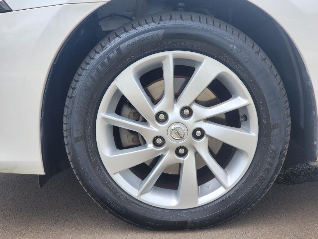NISSAN Sentra - Foto