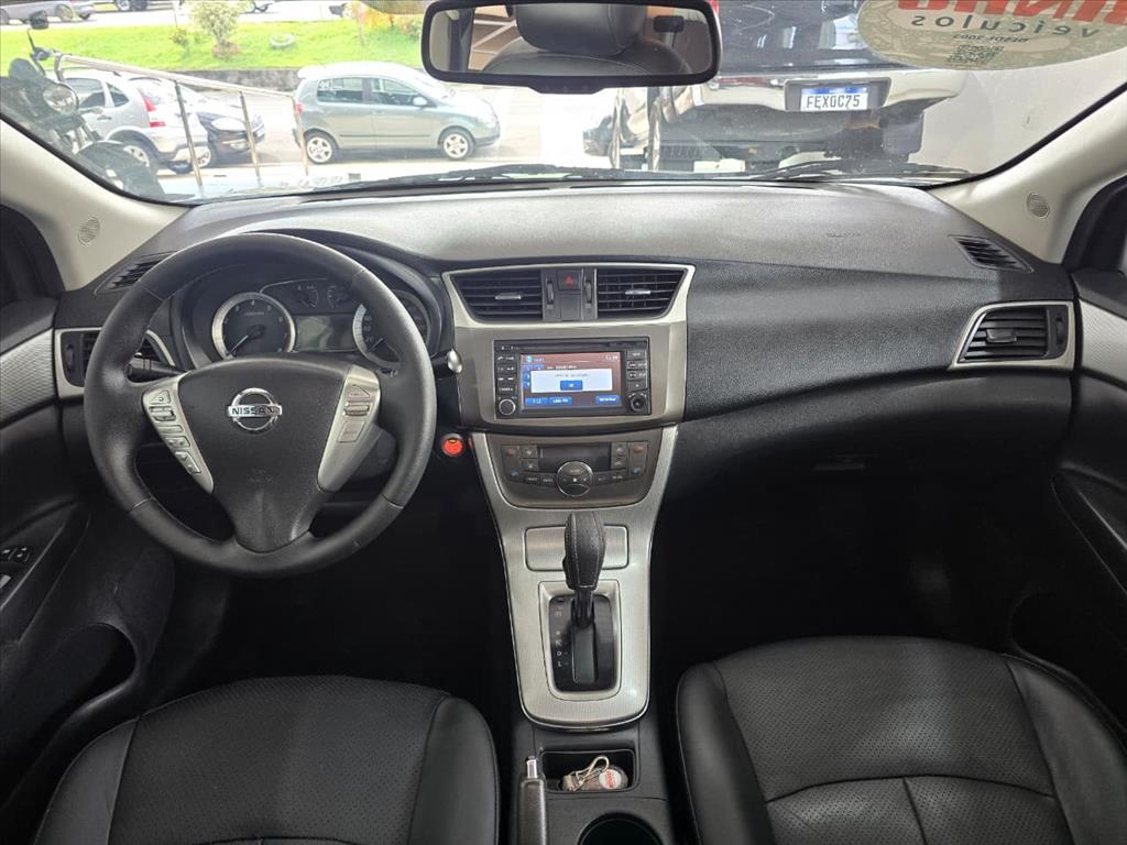 NISSAN Sentra - Foto