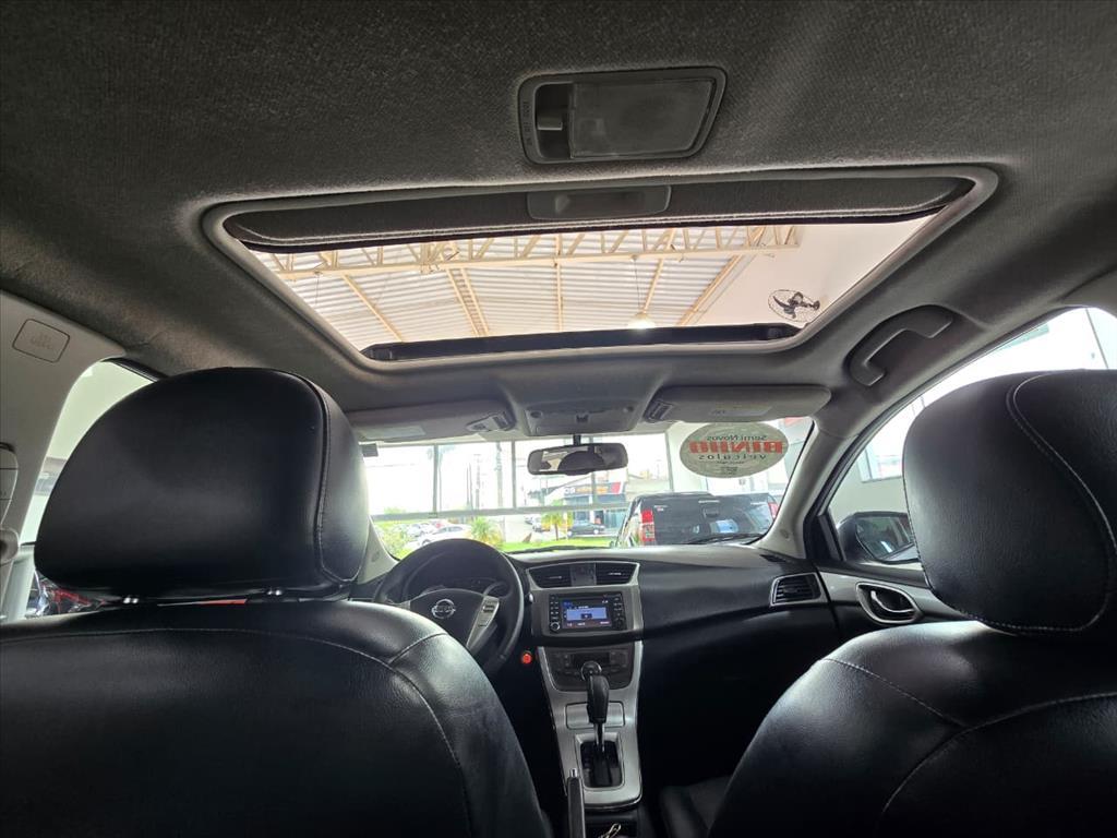NISSAN Sentra - Foto