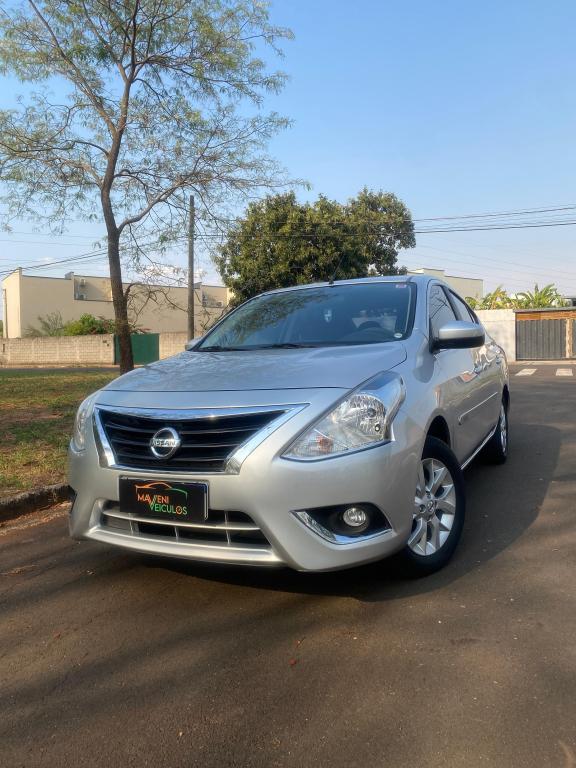 NISSAN Versa Sedan