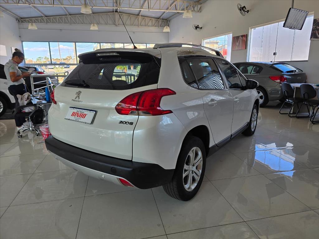 PEUGEOT 2008 - Foto