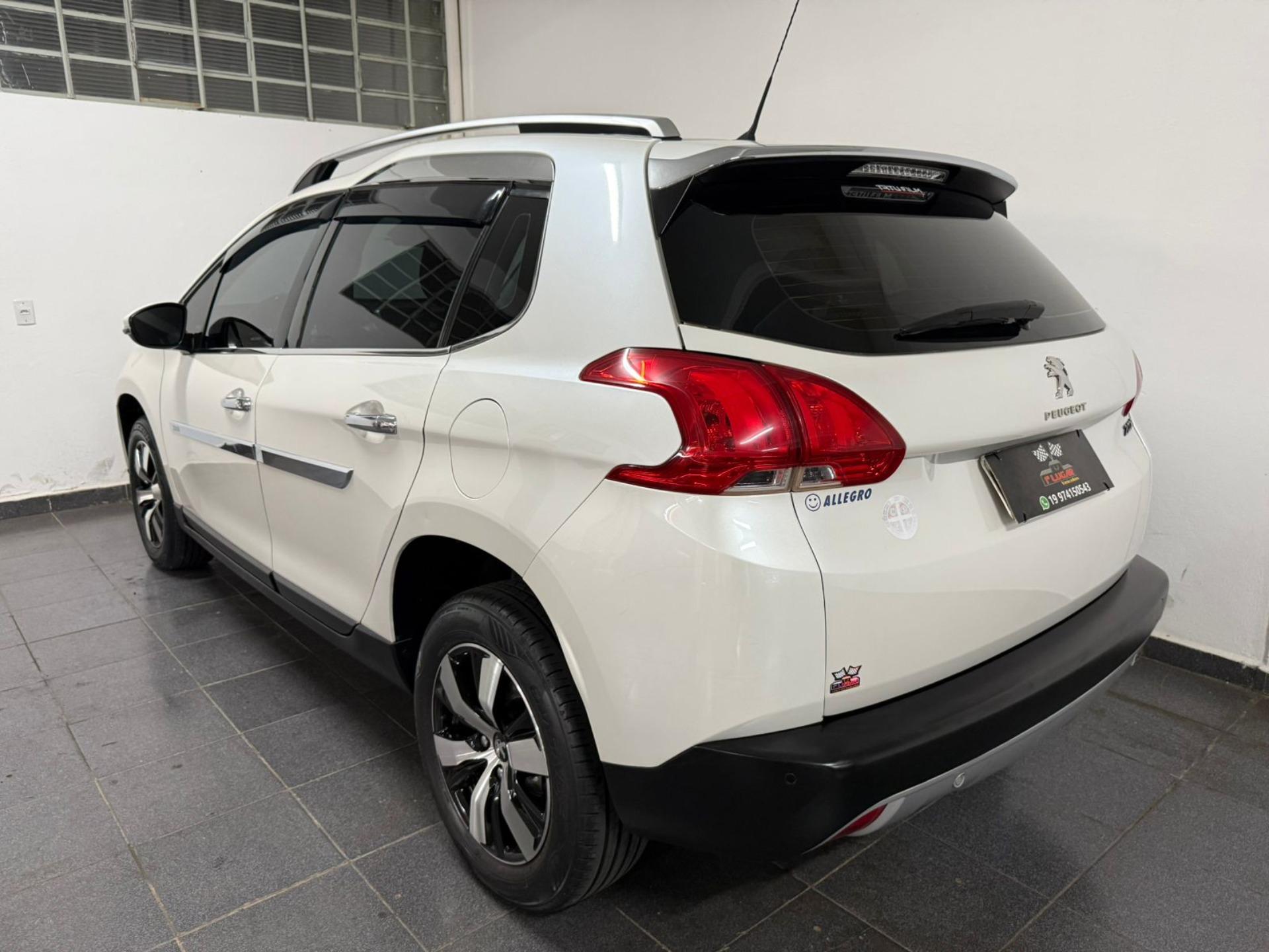PEUGEOT 2008 - Foto