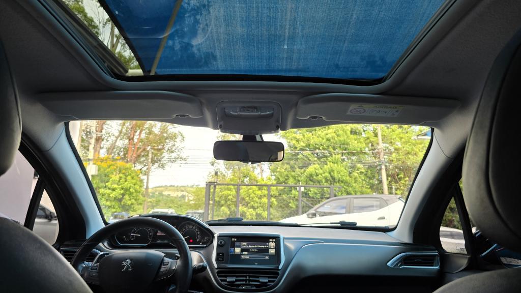PEUGEOT 2008 - Foto