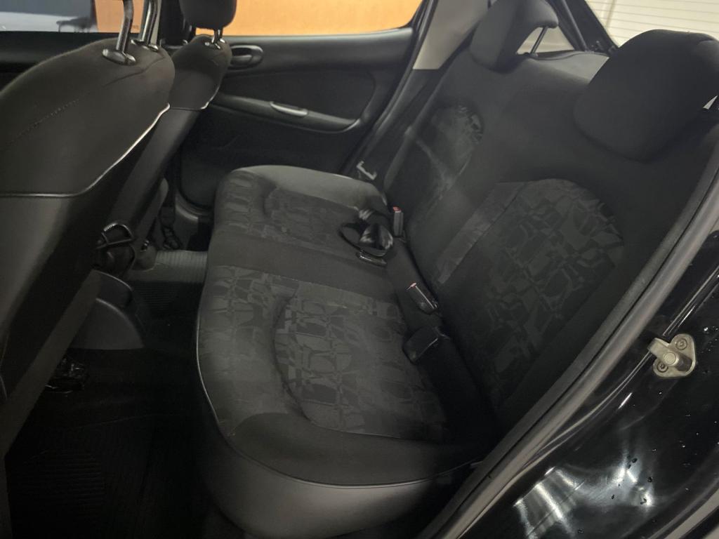 PEUGEOT 207 Hatch - Foto