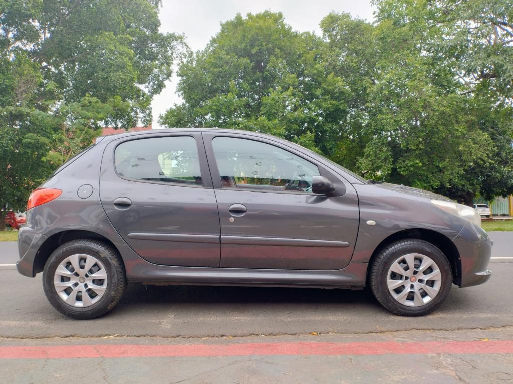 PEUGEOT 207 Hatch - Foto