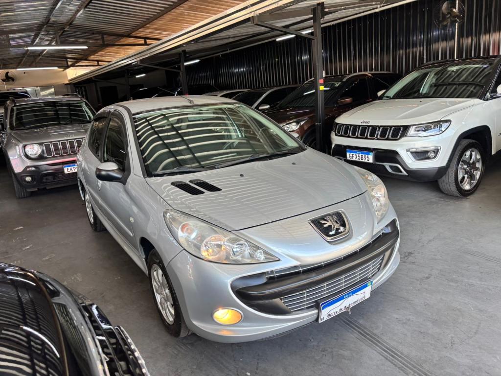 PEUGEOT 207 Hatch - Foto