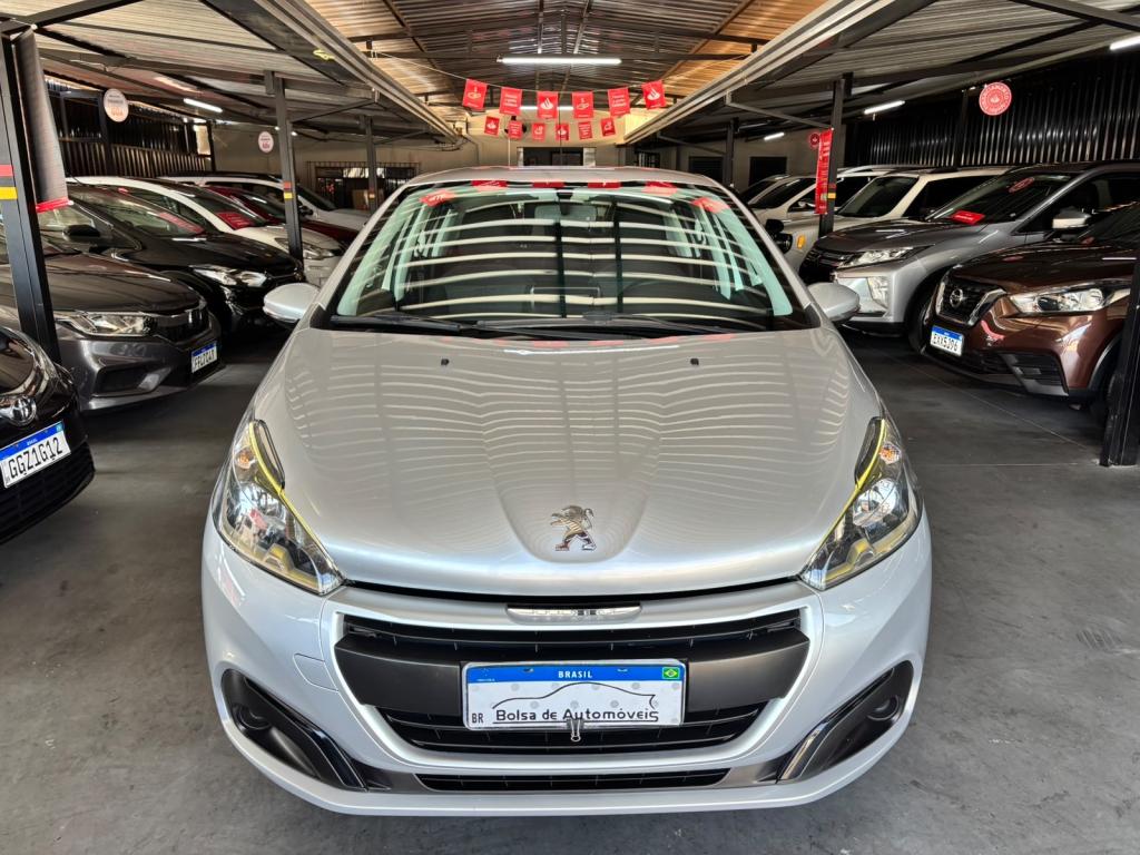 PEUGEOT 208 - Foto