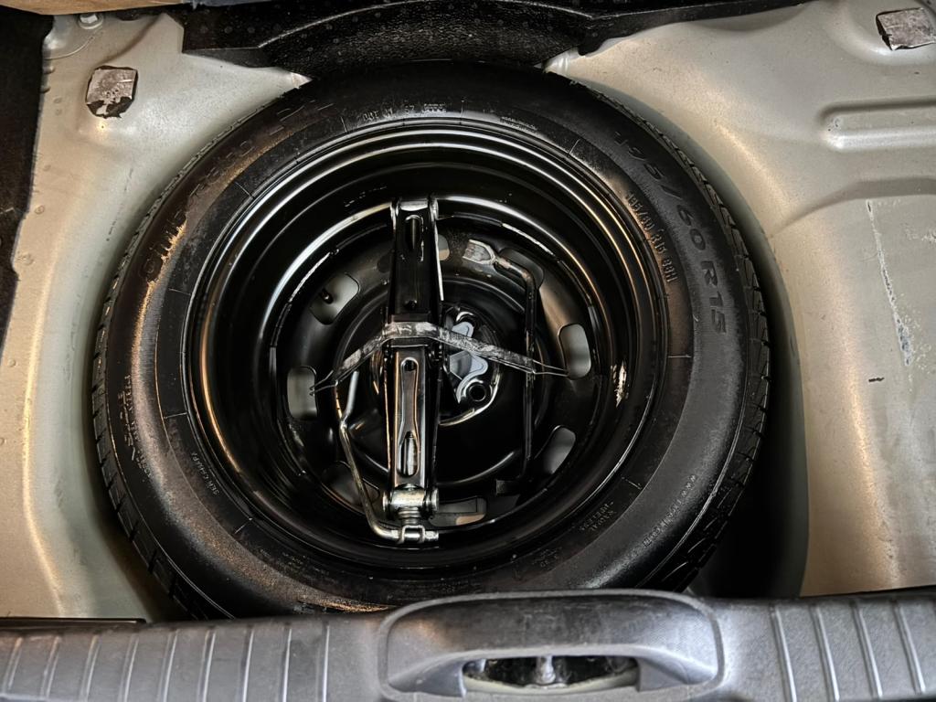 PEUGEOT 208 - Foto