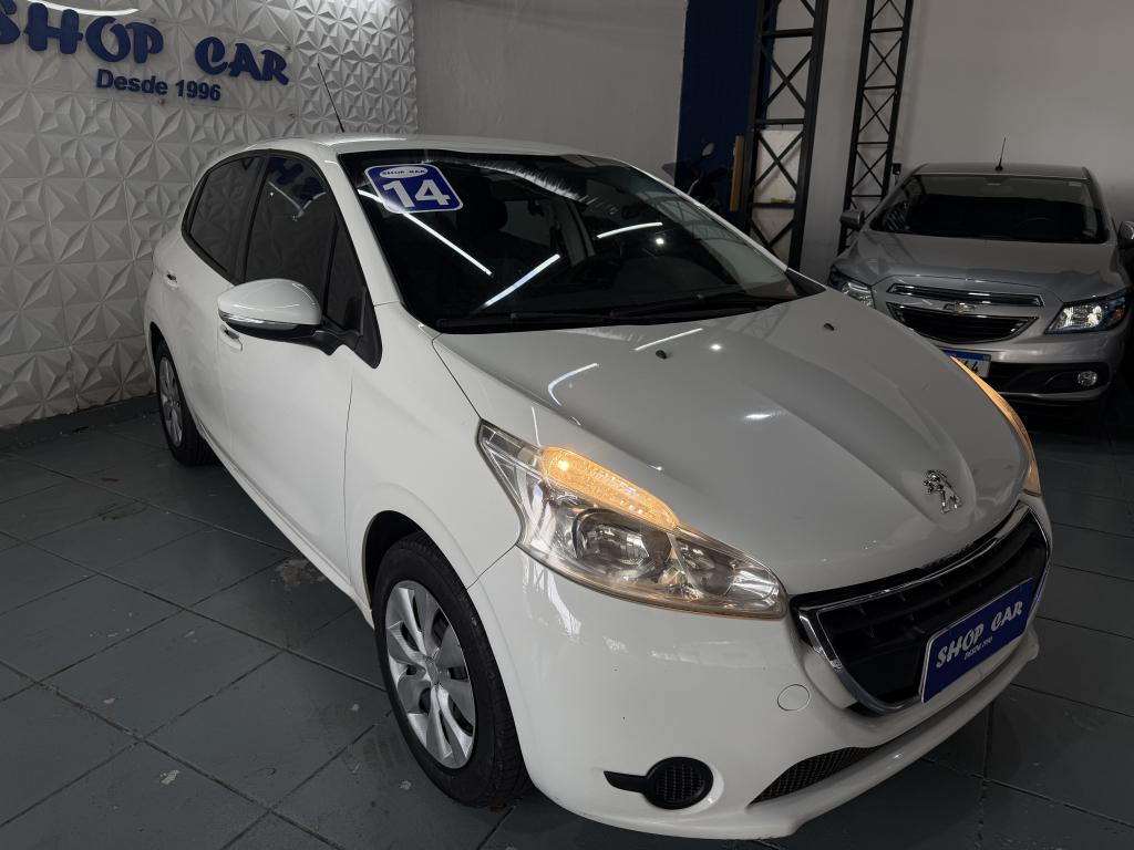 PEUGEOT 208 - Foto