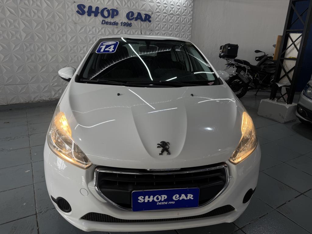 PEUGEOT 208 - Foto