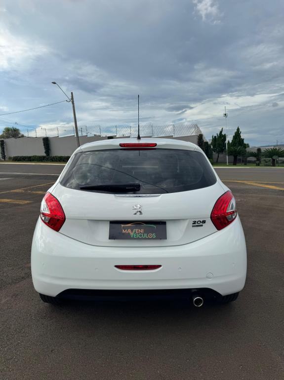 PEUGEOT 208 - Foto