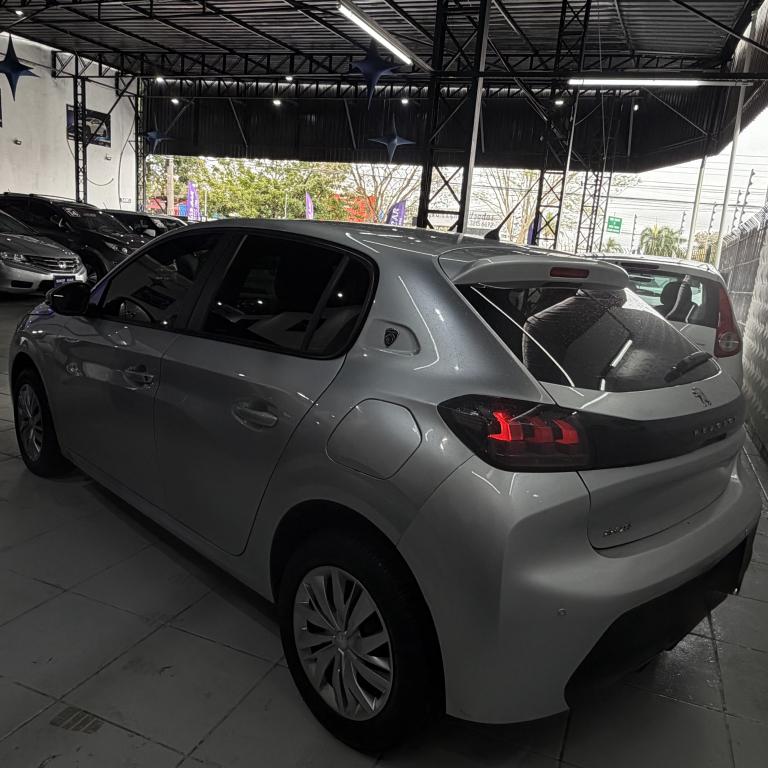 PEUGEOT 208 - Foto
