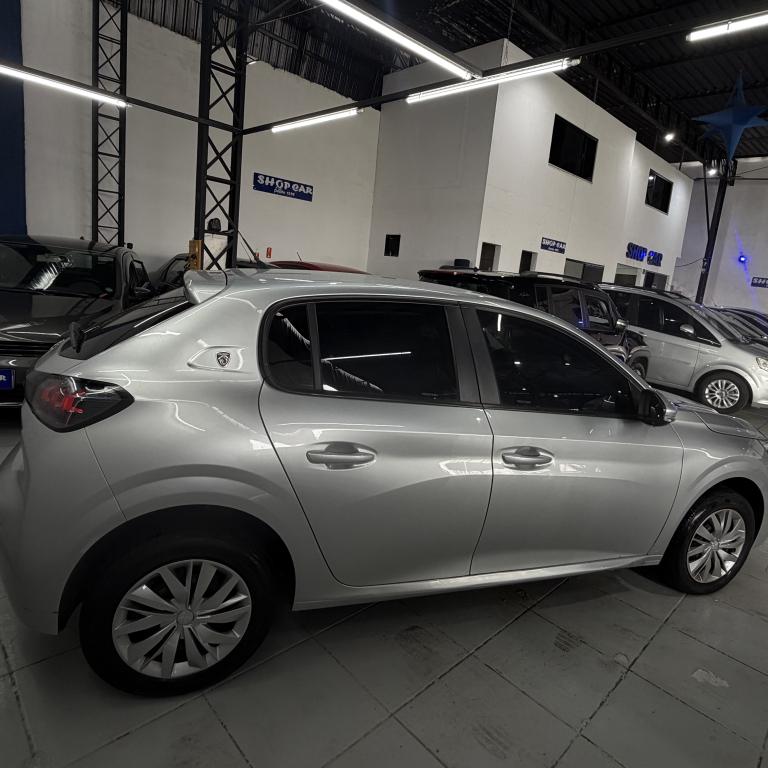 PEUGEOT 208 - Foto