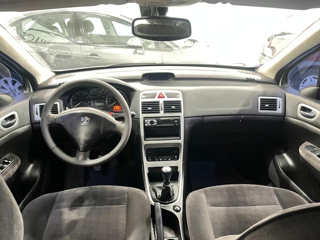 PEUGEOT 307 Hatch - Foto