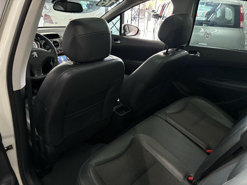 PEUGEOT 308 - Foto