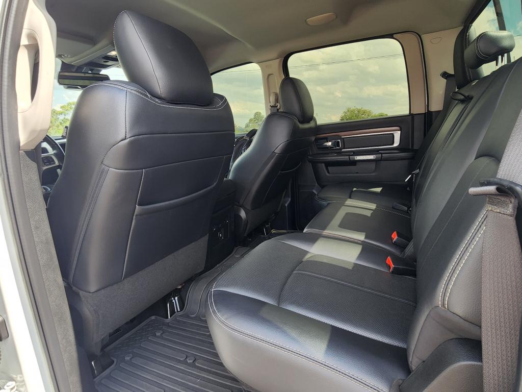 RAM 1500 - Foto