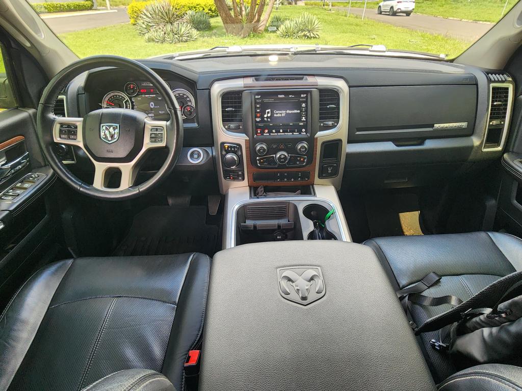 RAM 1500 - Foto