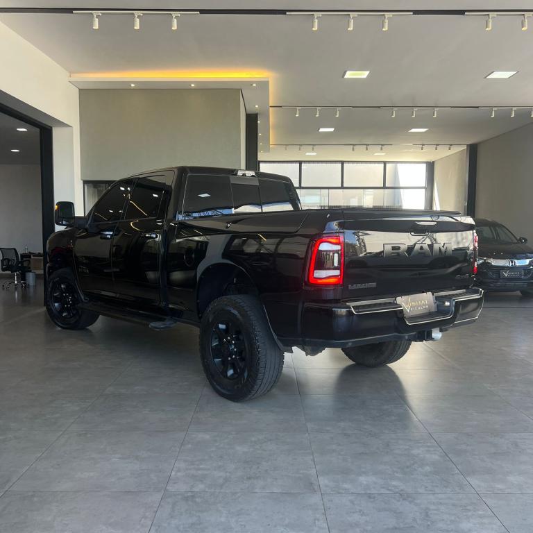 RAM 2500 - Foto