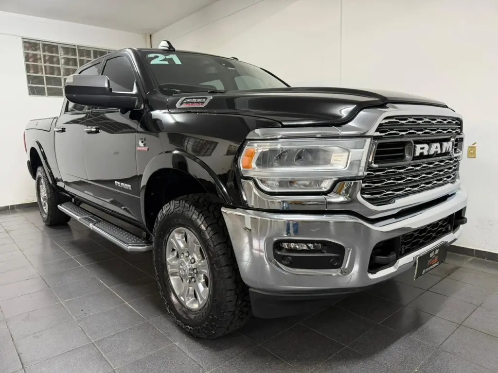 RAM 2500 - Foto