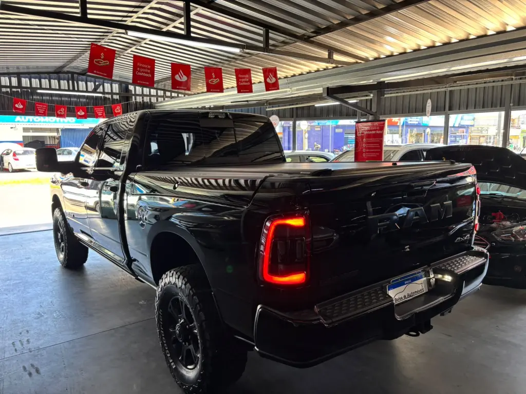 RAM 2500 - Foto