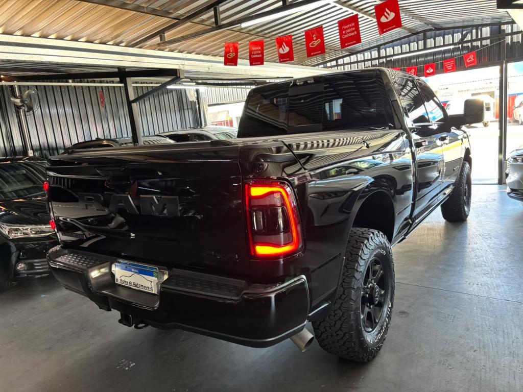 RAM 2500 - Foto